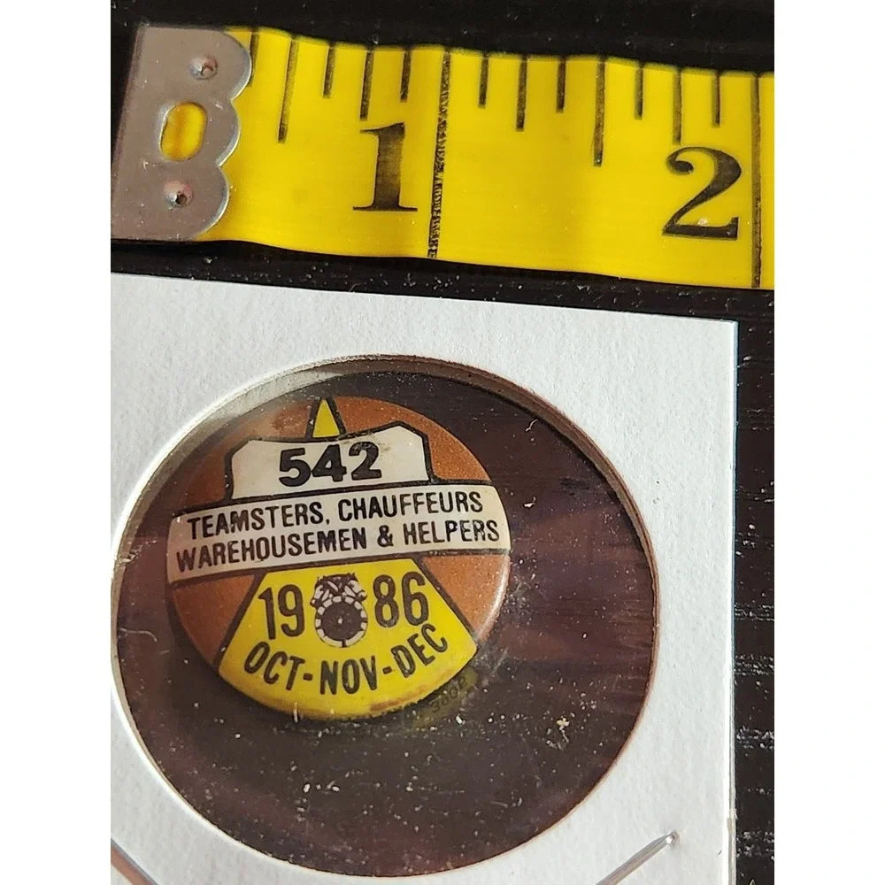 Teamsters 1986 Oct-Nov-Dec Pinback Button Local 542 Approx 1.25